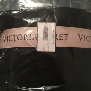 Victoria’s Secret”The cozy robe” Sz M/L Black NWT